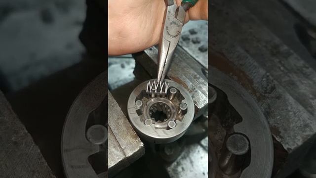 Ремонт бендикса стартера #shorts смотреть онлайн