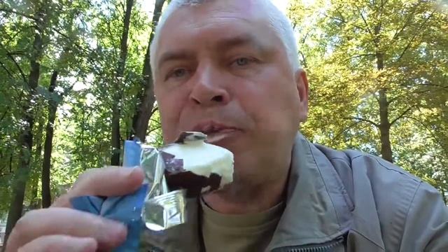 Геннадий Горин Я кушаю мороженое пломбир в шоколаде смотреть онлайн