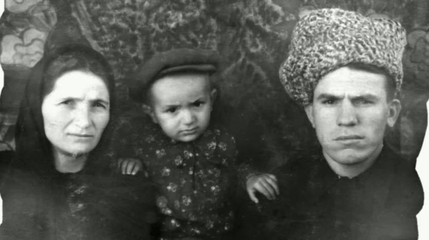 Все воюют отцы, а дети слушают колыбельную смотреть онлайн