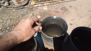 ЯМЗ .Как поменять резиновые кольца на гильзах не снимая поддона.