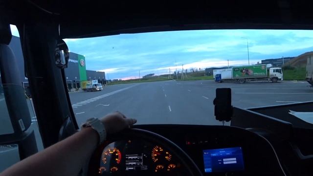 ПЯТЁРОЧКА СНОВА ВСЁ ПОРТИТ КОНЕЦ ВАХТЫ #дальнобой #рейс