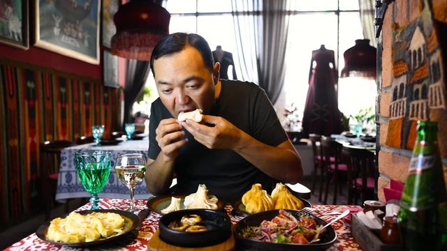 ASMR Mukbang Don't EAT the Koochi! Sanjar Eats Georgian Soup Dumplings. Slurp. Slurp! смотреть онлайн
