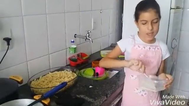Parte 2 - Penne Alfredo com frango смотреть онлайн
