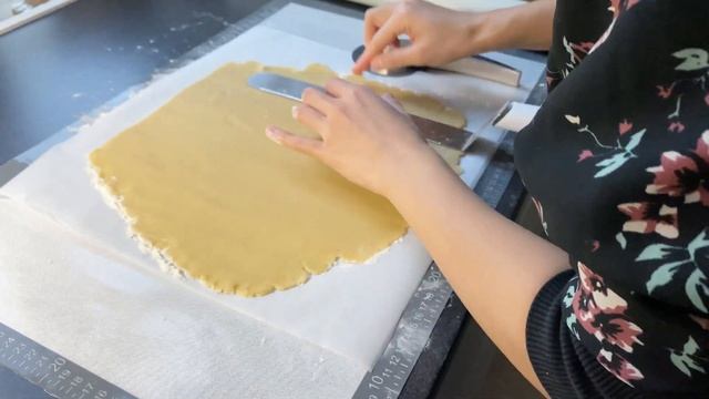 Danish Raspberry Bars (Hindbærsnitter) 丹麦山莓夹心饼干 | Danish Dessert Recipe | Not Pop-Tarts смотреть онлайн