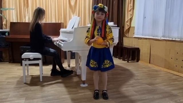 Бабич Анастасія, 1 категорія, слова П.Воронька, музика І.Кириліної "Не такий апельсин" смотреть онлайн