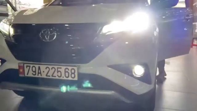 TOYOTA RUSH NÂNG CẤP ÁNH SÁNG VỚI BI GẦM X-LIGHT F10 смотреть онлайн