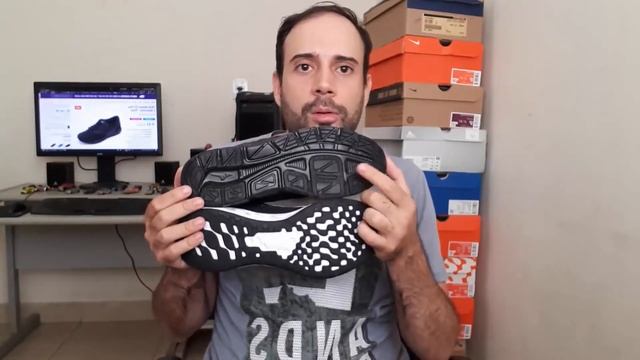 Mizuno Ez Flex 2 vs Nike Revolution 6 - Comparativo + On Feet смотреть онлайн