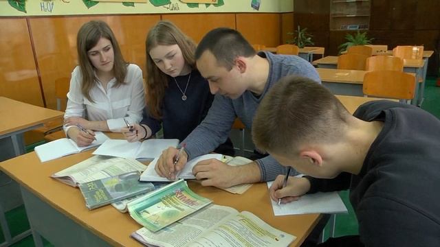 Вчитель року Гошко Дмитро. Номінація хімія смотреть онлайн