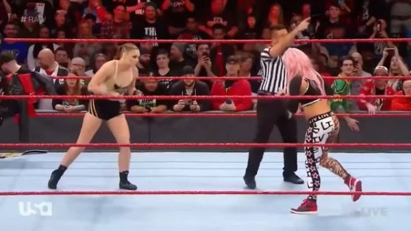 Ронда Роузи vs Лив Морган