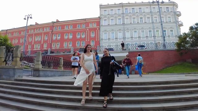 Москва. Лучший город Земли. Видео зарисовка прогулки по центру Москвы. смотреть онлайн