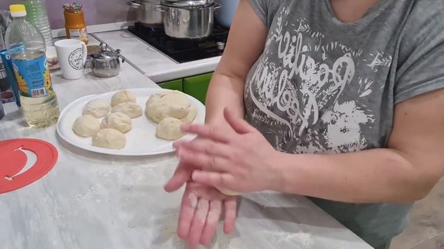 Наши семейные будни//Прогулка с детьми//Моя выпечка/Family vlog смотреть онлайн