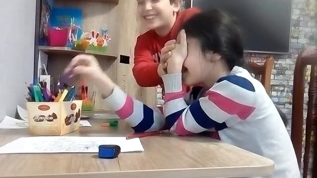 Челэндж раскраски три цвета краски смотреть онлайн