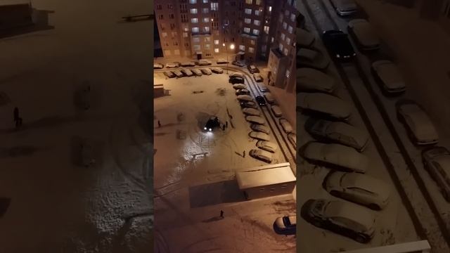 Ивантеевка неадекват на детской площадке смотреть онлайн