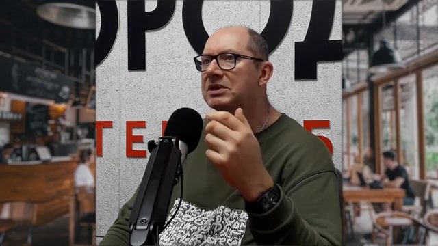 Вкусный Екатеринбург с Яковом Можаевым. Про новогоднее настроение и праздничную буженину с рецептом смотреть онлайн