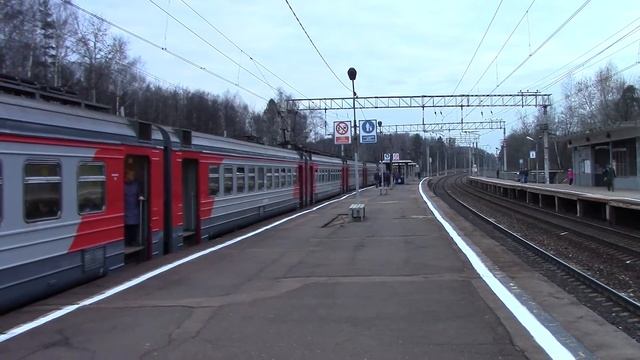 ЭД4М-0226 и ЭД4М-0483, платформа Челюскинская смотреть онлайн