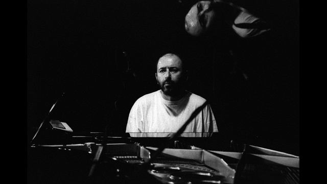 Миша Альперин играет композицию Билл Эванса "Мы встретимся снова"