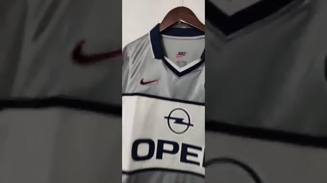 Paris SG retro soccer jersey 2000-2001 смотреть онлайн