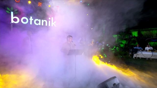 Mahmud Nomozov - Saratonda (jonli ijro)| Махмуд Номозов - Саратонда (жонли ижро) смотреть онлайн