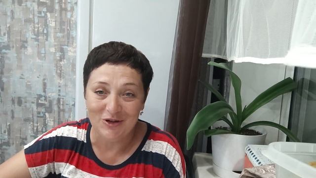 Налепили вареников с вишней. Ох и сложная это работа. смотреть онлайн