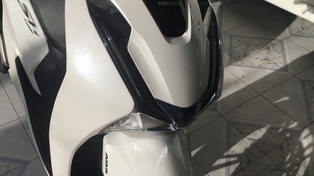 Lookaround Honda Sh 150i ABS 2017 смотреть онлайн