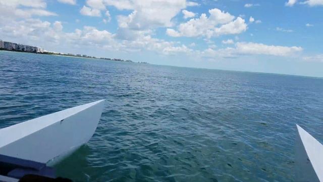 20ft Tornado catamaran powered by a Mercury 9.9HP 4-stroke outboard, shakedown run. смотреть онлайн