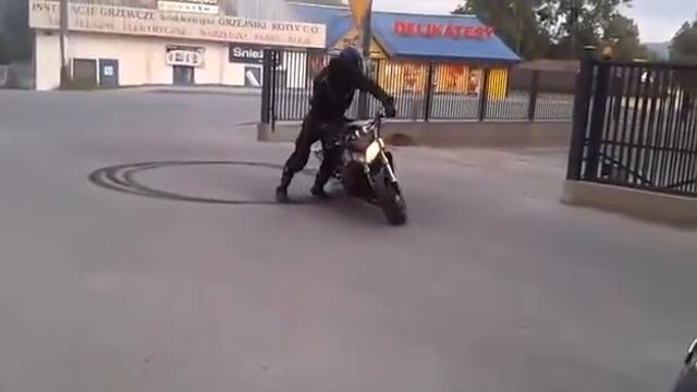 CBR 900 kończenie gumy смотреть онлайн