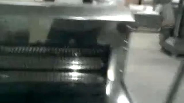 Хлеборезательная машина STORM SEMIAUTO 1 смотреть онлайн