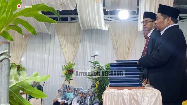 🔴 Live Stream | Wisuda MA & MTs Abu Amr Yayasan PP. Ar-Roudloh BERBAUR Tambakrejo Pasrepan Pasuruan смотреть онлайн