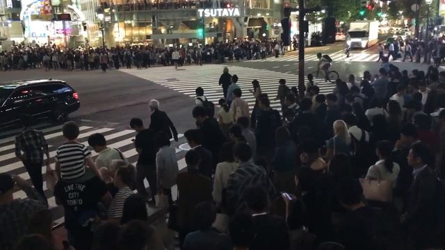 Форсаж Tezlik filmi suratga olingan dunyodagi eng ko’p yo’lovchi o’tadigan Shibuya chorrahasi смотреть онлайн