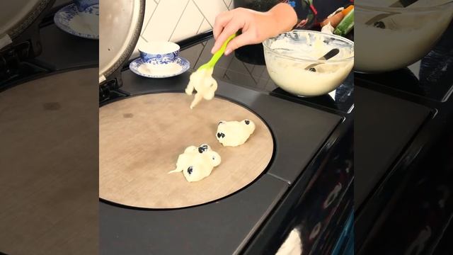 Cooking Pancakes with AGA Classic Cast Iron R7 and eR7 Range смотреть онлайн