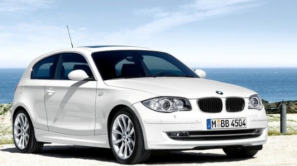 BMW 1 2010 г.в. Установлена сигнализация с автозапуском StarLine s96 Самара тел: 89677611460