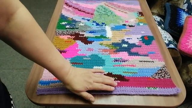 Вязала коврик из остатков ... , а получилось ??!! смотреть онлайн