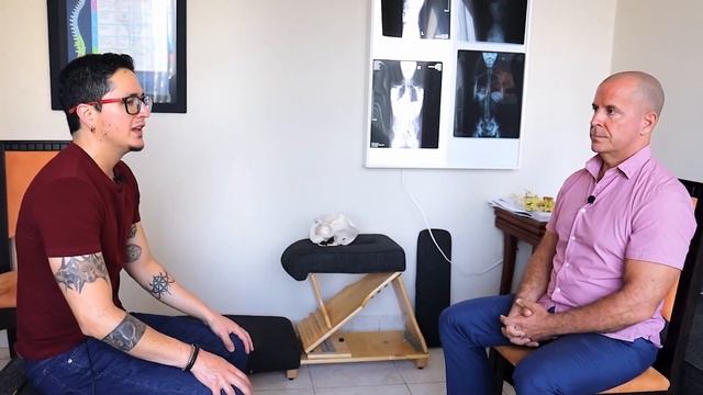 Mejoró un 80 % su problema gastrointestinal con la quiropráctica. Dr Craig, Manta Ecuador смотреть онлайн