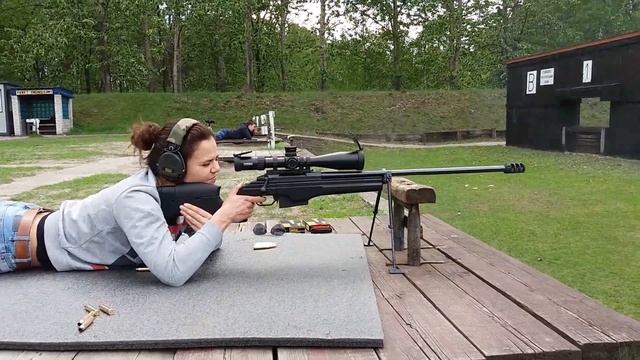 Sako TRG 42 cal .300 WM Sniper Rifle смотреть онлайн