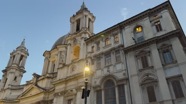 🇮🇹 Летняя прогулка по Италии👡: Рим, субботний вечер💗, лучшее мороженое🍧 и лазанья🍝🥘 смотреть онлайн