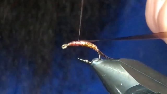 "Copperbaetis" Mayfly Nymph Fly Pattern смотреть онлайн