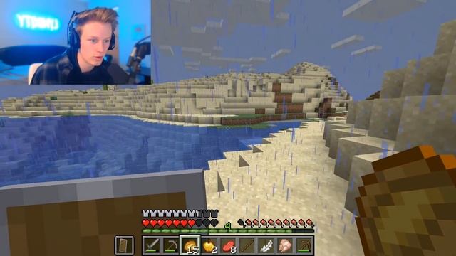 Minecraft Manhunt.. but the Hunters have Guns.. смотреть онлайн