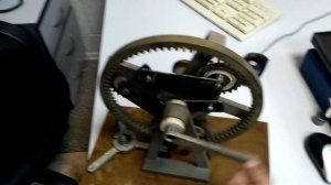 Планетарный редуктор с тремя сателлитами соединённые много составным водилом