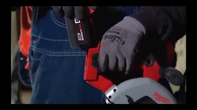 MILWAUKEE M18™ Cordless Lithium-Ion 5-3/8 In. Metal Saw Kit #2682 смотреть онлайн