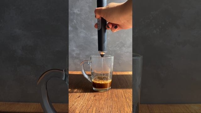 Банановый айс-латте🍌☕️ #кофе #рецепты смотреть онлайн