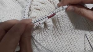 Обработка  горловины спицами ложной кеттлевкой.⬇️