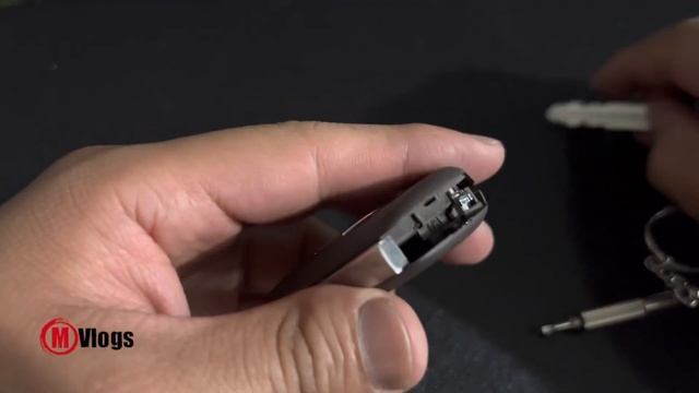 Como cambiar la batería de la llave del control remoto de carro súper fácil| Hyundai | смотреть онлайн
