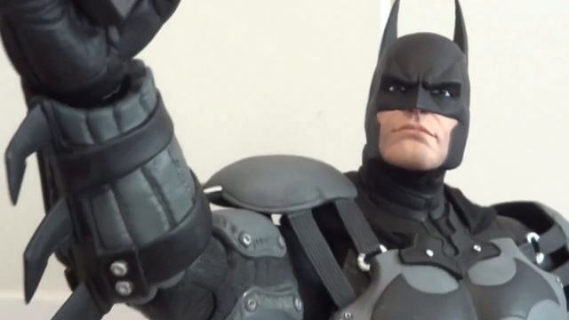 Neca Arkham Origins Batman 1/4 scale смотреть онлайн