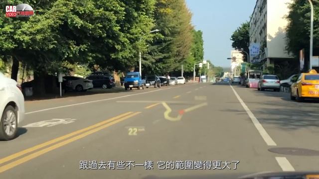 全面進化 BMW G20 330i M Sport 你好樣的！｜汽車視界新車試駕 смотреть онлайн