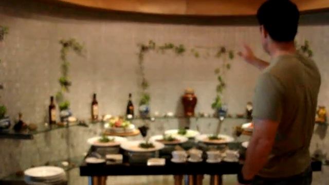 Tour Malina's Breakfast Buffet At The Aspasia Phuket смотреть онлайн