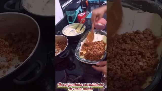 NOSSA JANTA /ESCONDIDINHO DE BATATA COM CARNE MOÍDA 🤤 смотреть онлайн