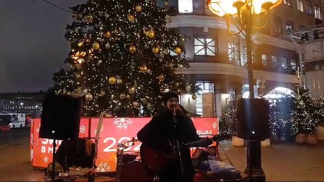 Уличный музыкант на Старом Арбате! смотреть онлайн