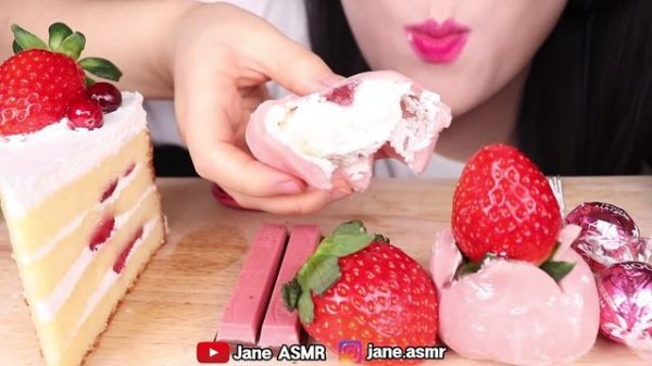 ASMR STRAWBERRY PARTY *FRESH STRAWBERRY, STRAWBERRY LAYER CAKE, CHOCOLATE 딸기 디저트 파티 먹방 JANE ASMR 제인