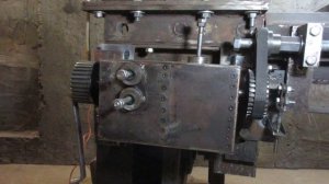 Самодельный токарный станок по металлу с коробкой подач