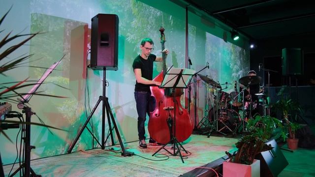 Ilya Alabuzhev Trio у Promodo Hub смотреть онлайн